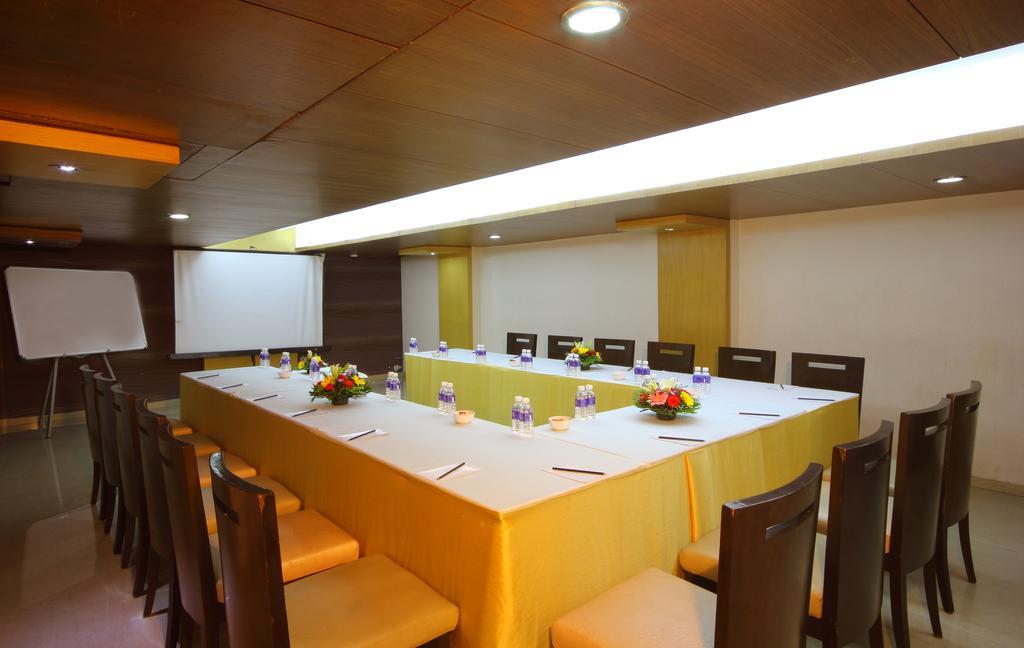 Vihang'S Inn Thane Exterior photo