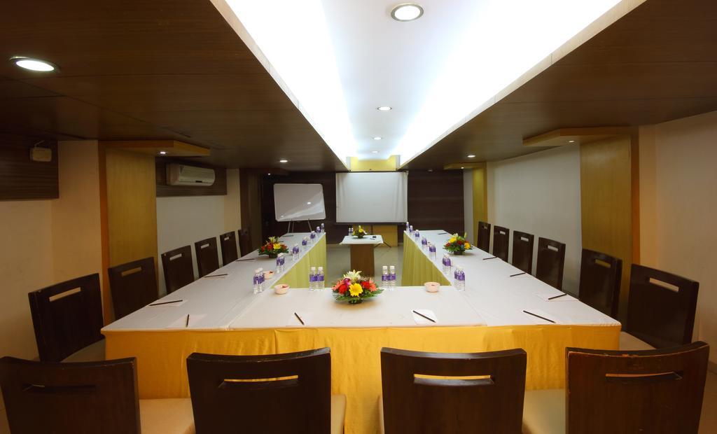 Vihang'S Inn Thane Exterior photo