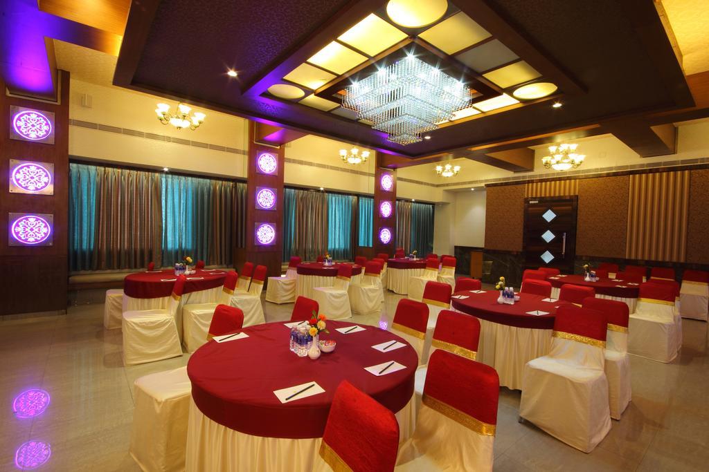 Vihang'S Inn Thane Exterior photo