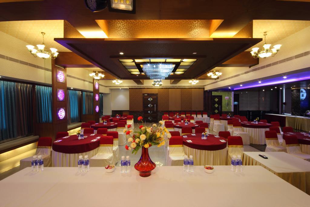 Vihang'S Inn Thane Exterior photo