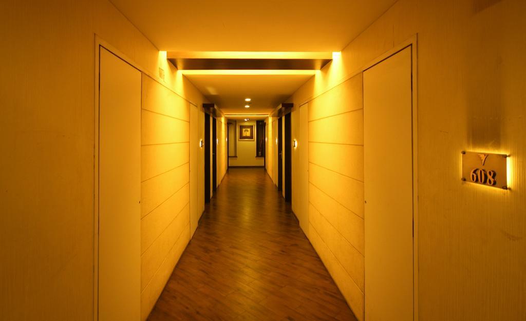 Vihang'S Inn Thane Exterior photo