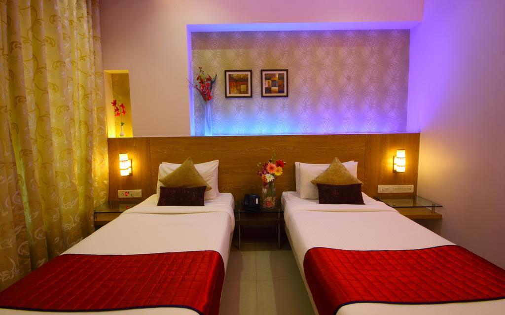Vihang'S Inn Thane Exterior photo