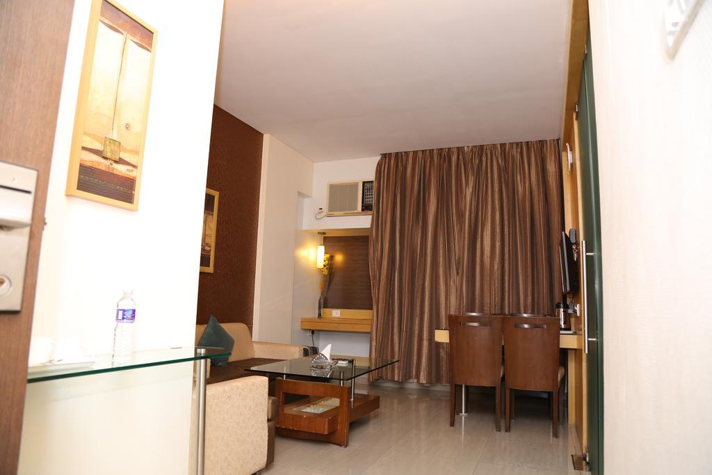 Vihang'S Inn Thane Exterior photo
