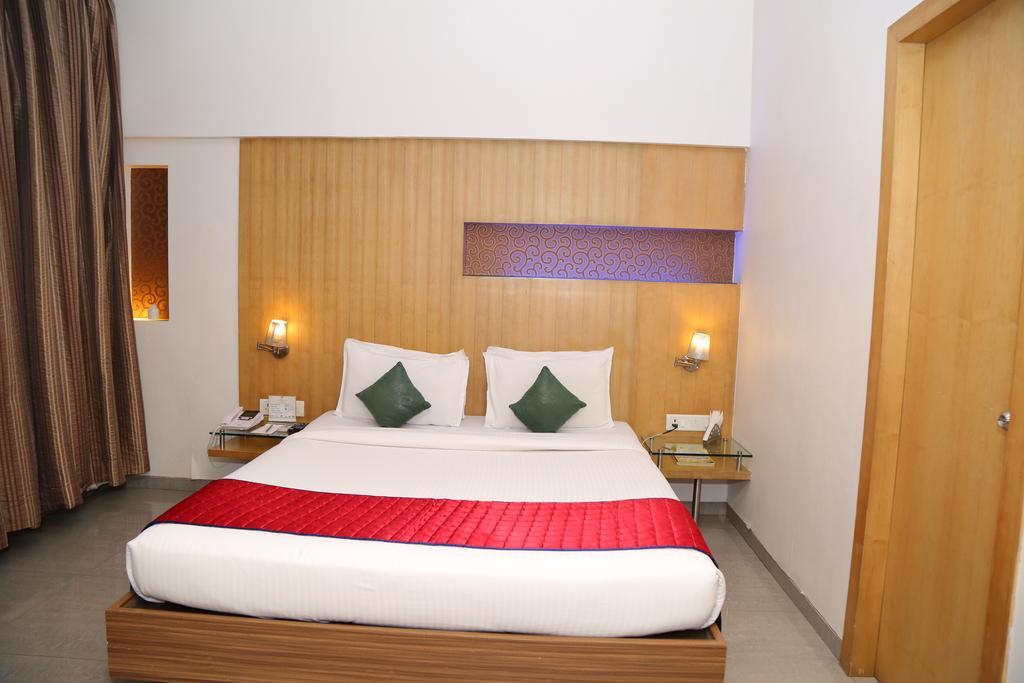 Vihang'S Inn Thane Exterior photo